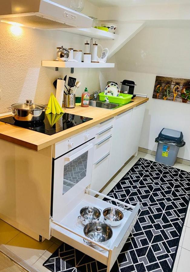 Gaestehaus Ehringhausen 63 Apartment *